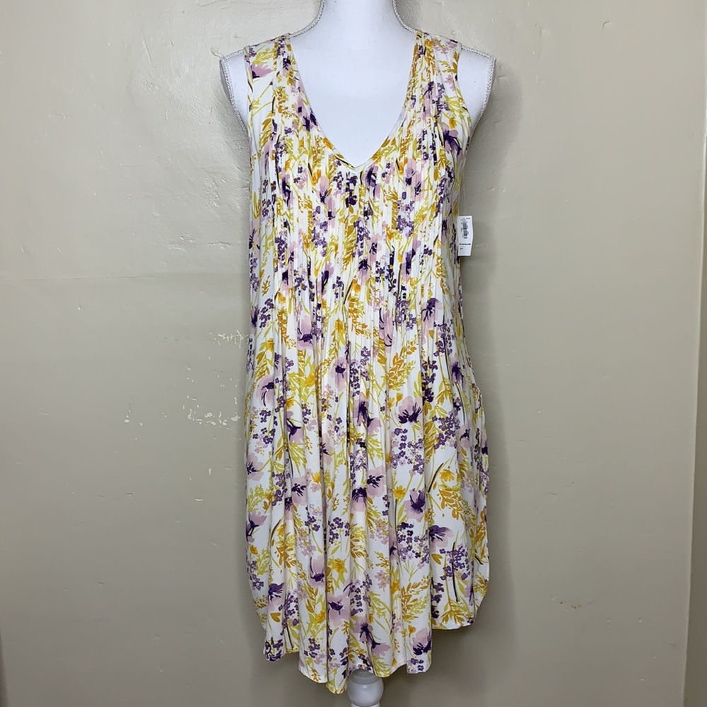OLD NAVY Dress Mini Babydoll Floral Pin Tuck Pleats V-Neck Cottage Core Small